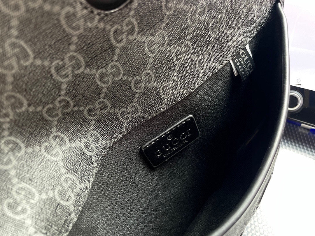 Gucci GG Supreme