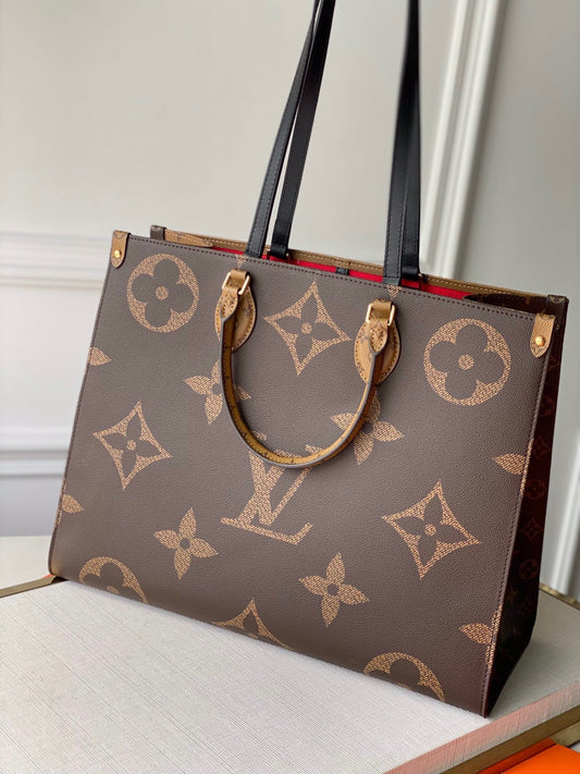 LV ONTHEGO Bag