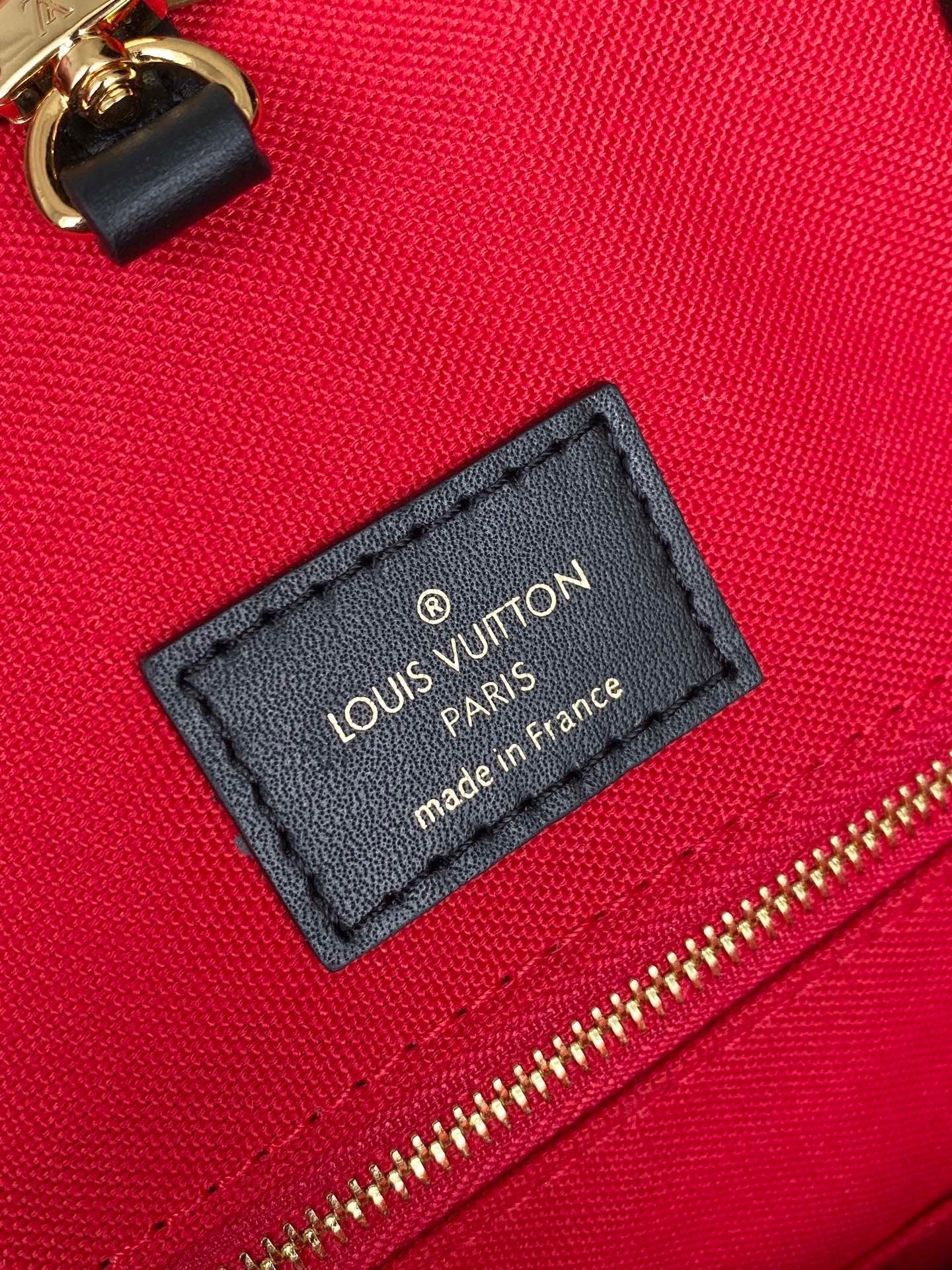 LV ONTHEGO Bag
