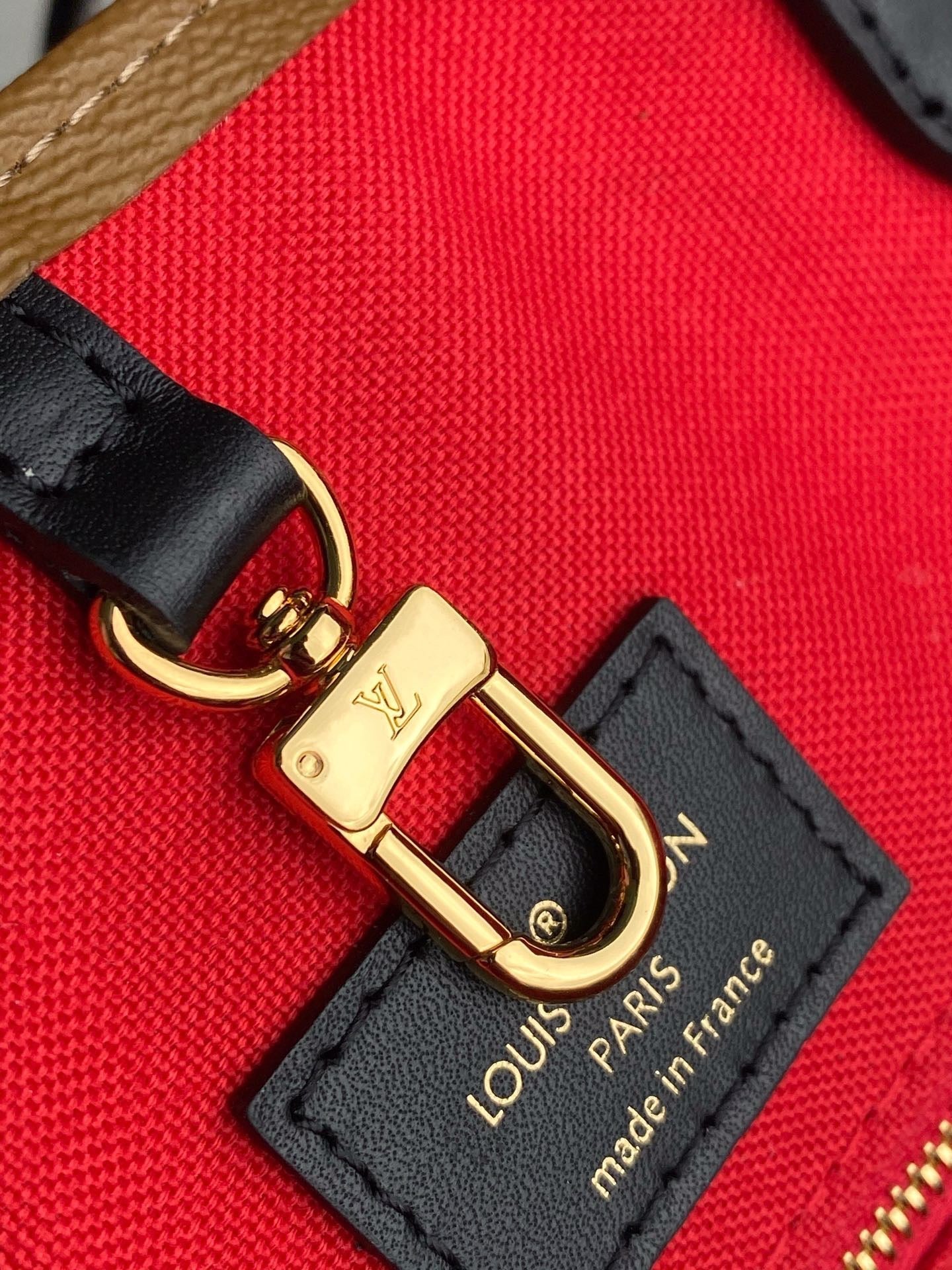 LV ONTHEGO Bag