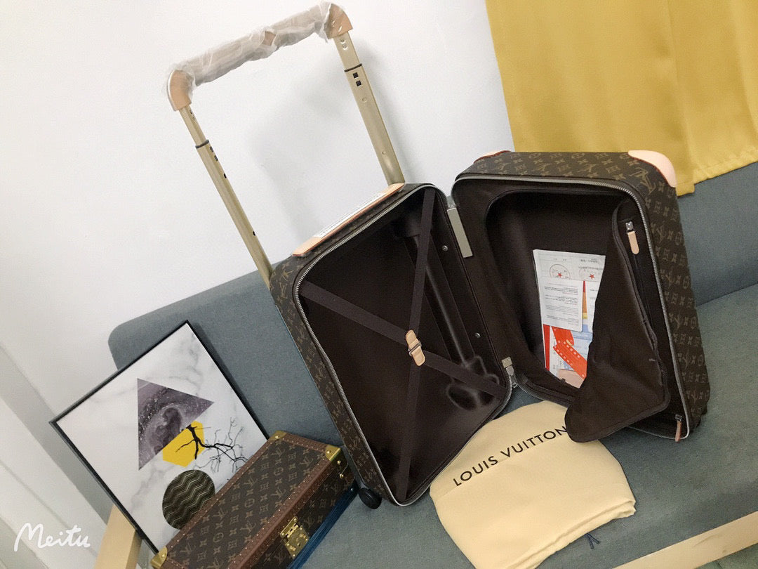 LV Horizon Monogram Luggage