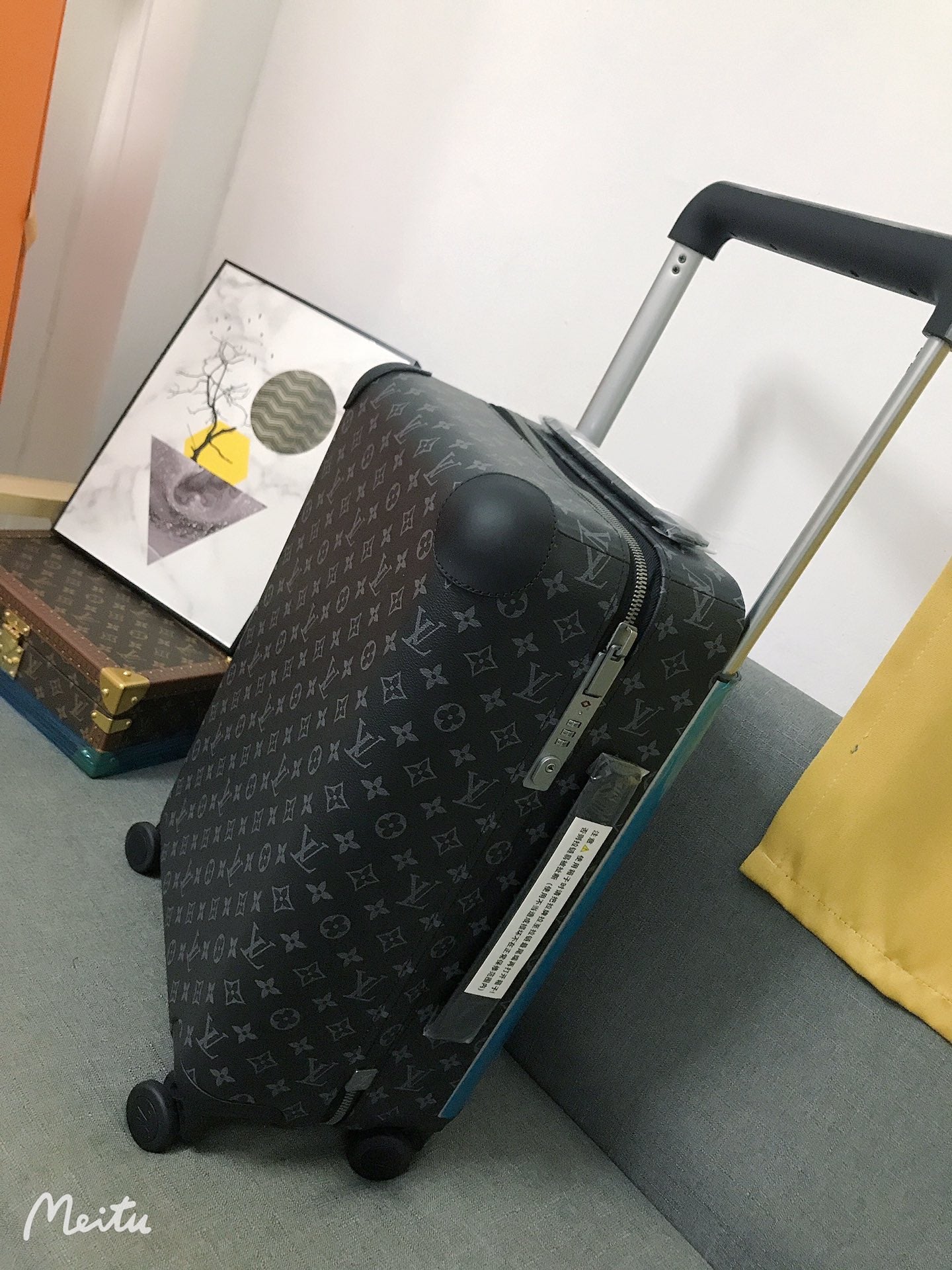 LV Horizon Luggage