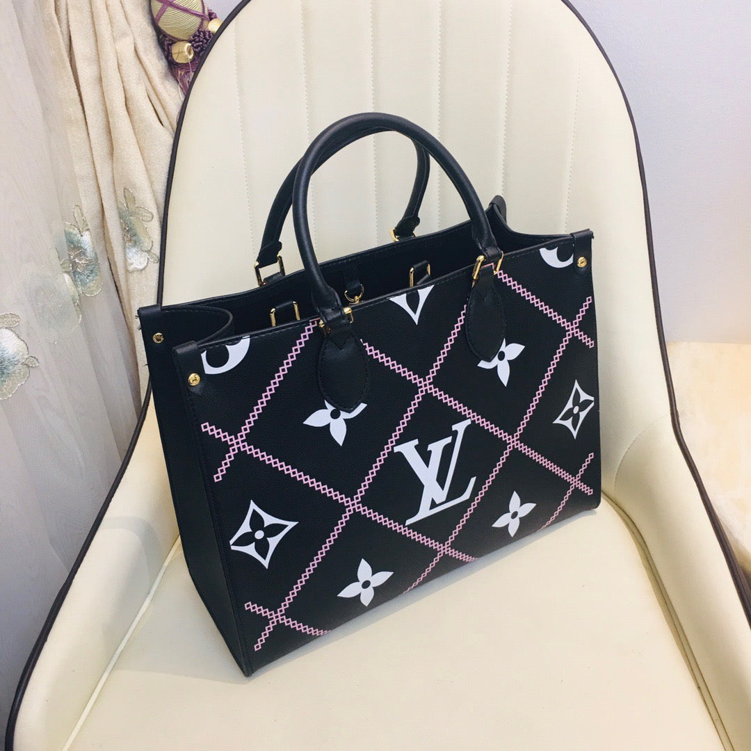 LV ONTHEGO Black Bag