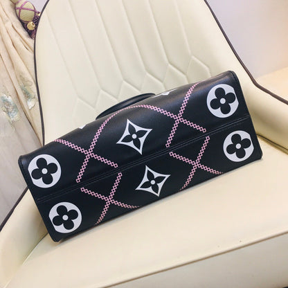 LV ONTHEGO Black Bag