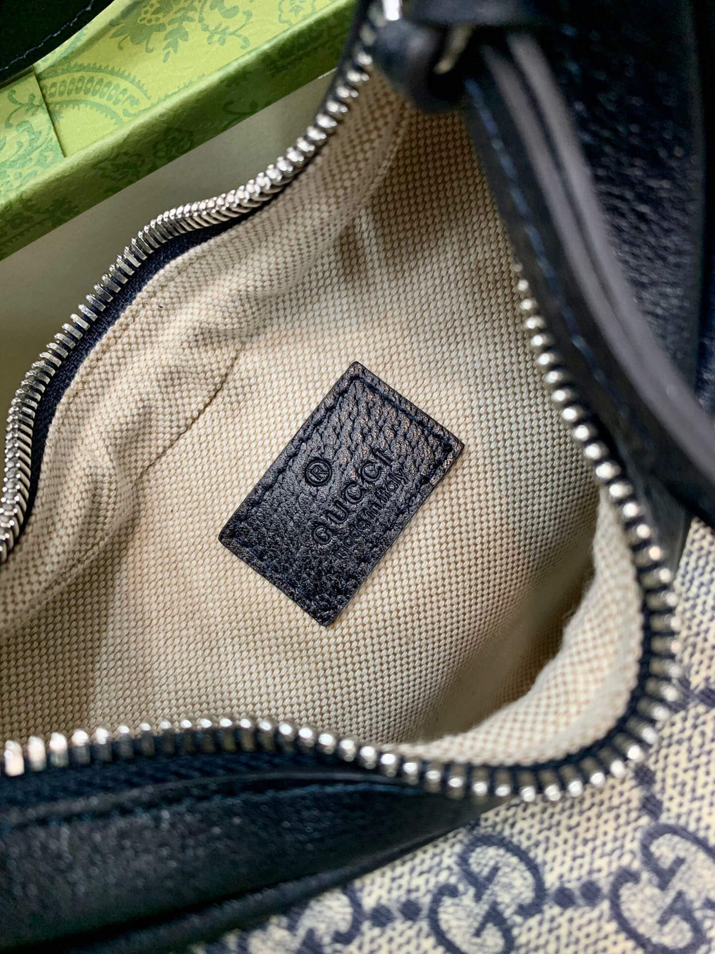 Gucci Women's Attache Medium Shoulder Bag
