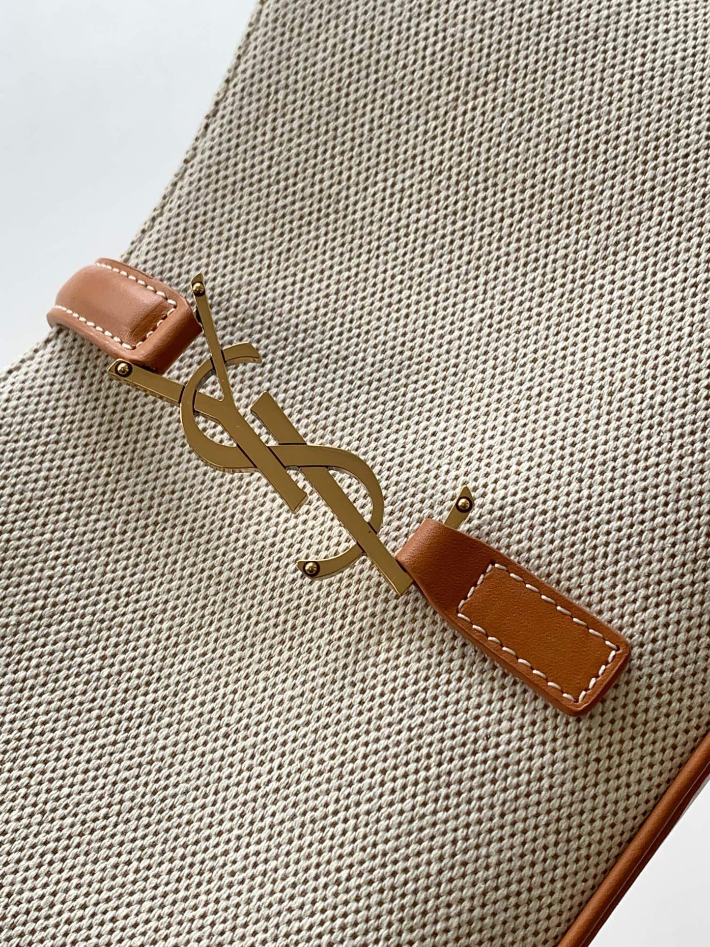 YSL Le 5 À 7 Hobo Bag