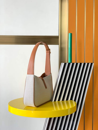 YSL Le 5 À 7 Hobo Bag