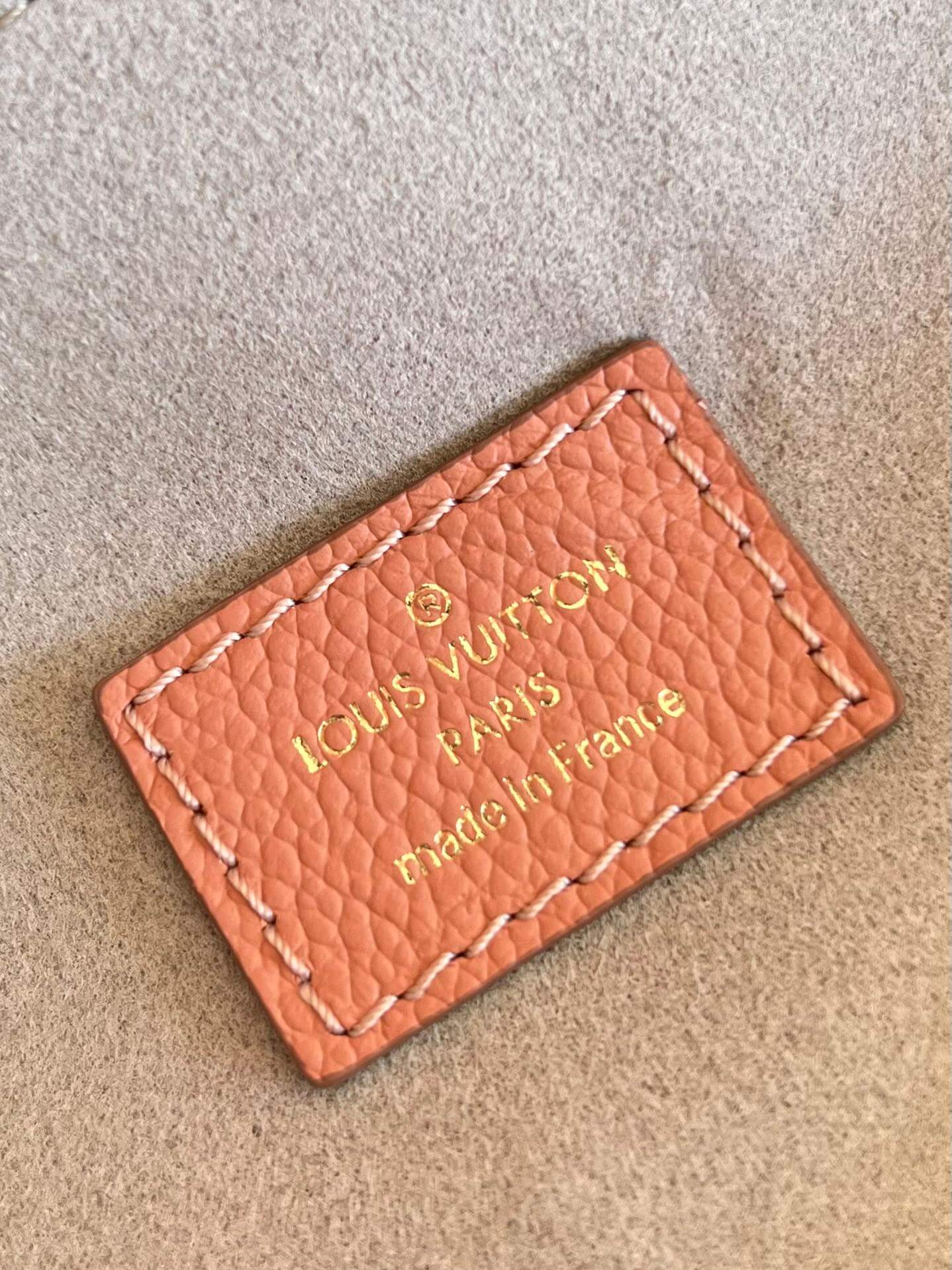 LV Pochette Métis Trianon Pink/Cream Bag