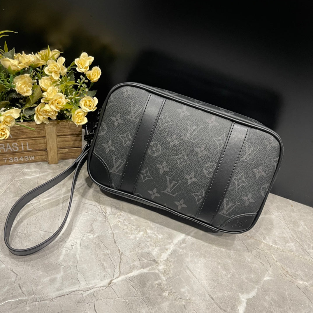 LV Latest Pochette Kasai Clutch bag