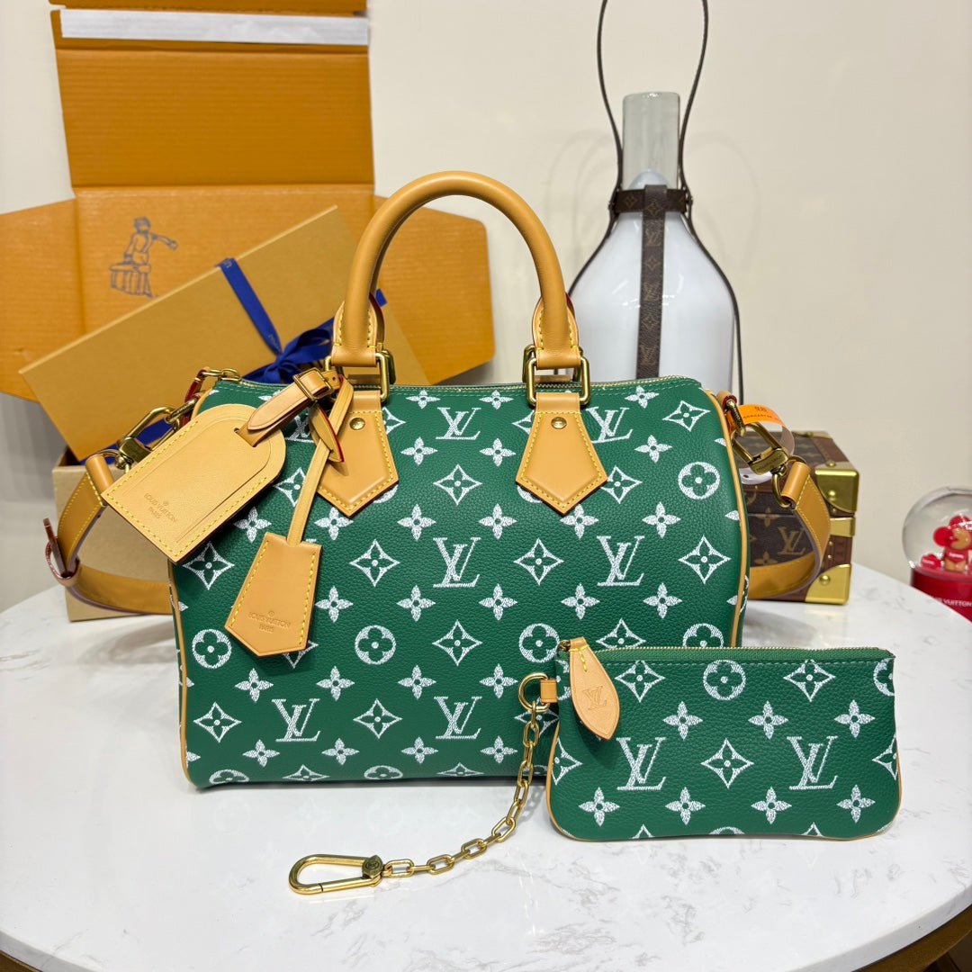 Louis Vuitton Speedy Bandoulière 30 Bag Green