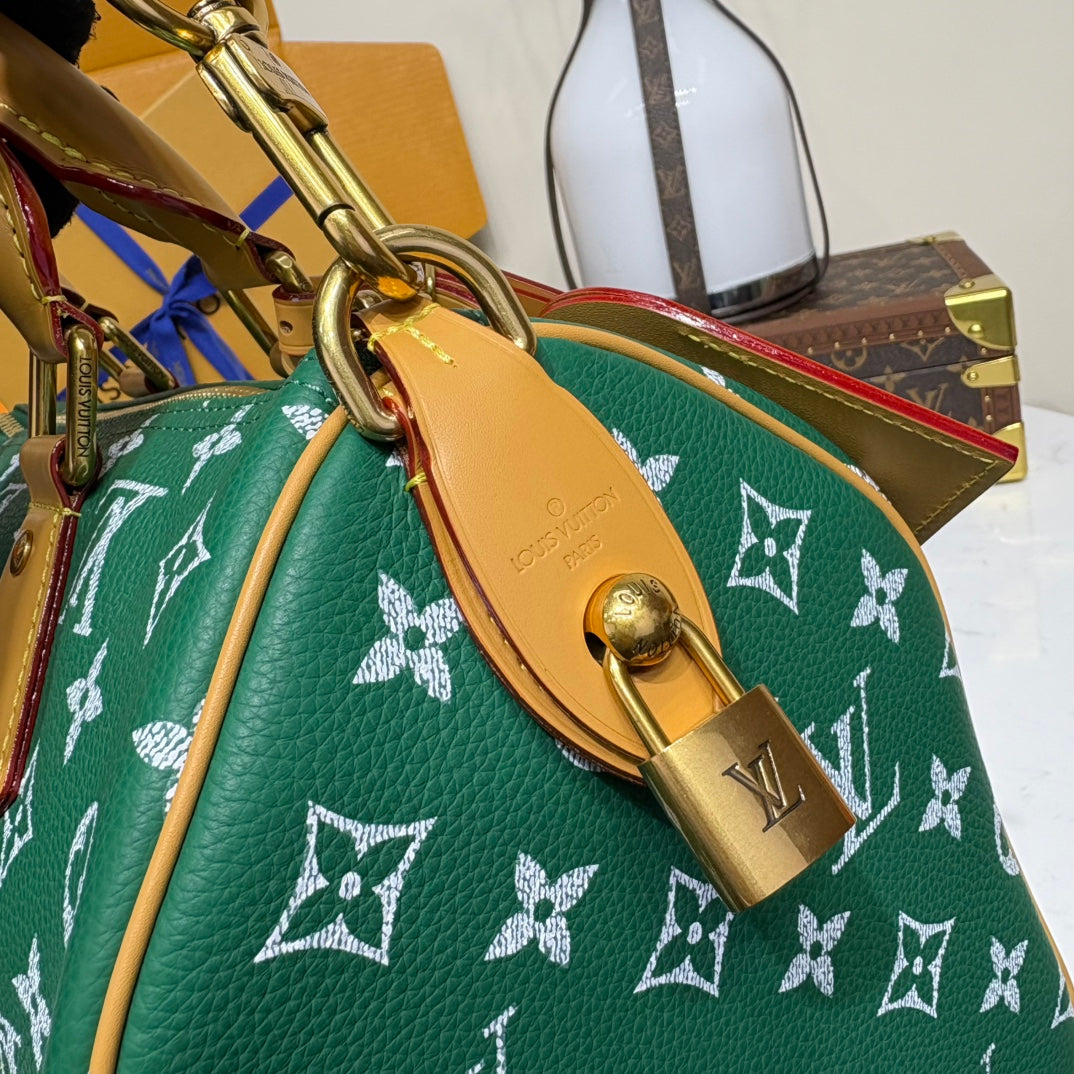 Louis Vuitton Speedy Bandoulière 30 Bag Green