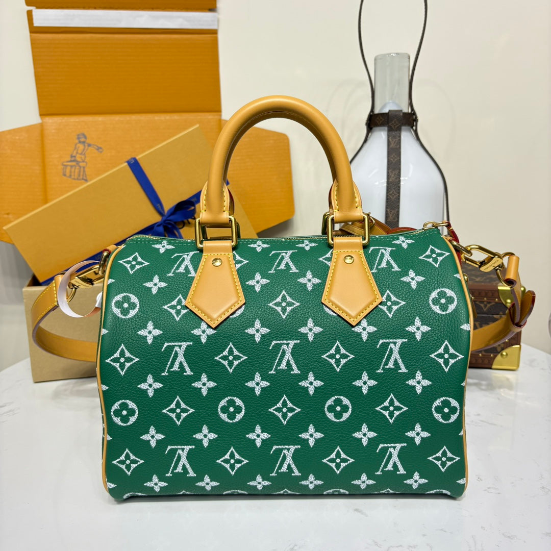 Louis Vuitton Speedy Bandoulière 30 Bag Green