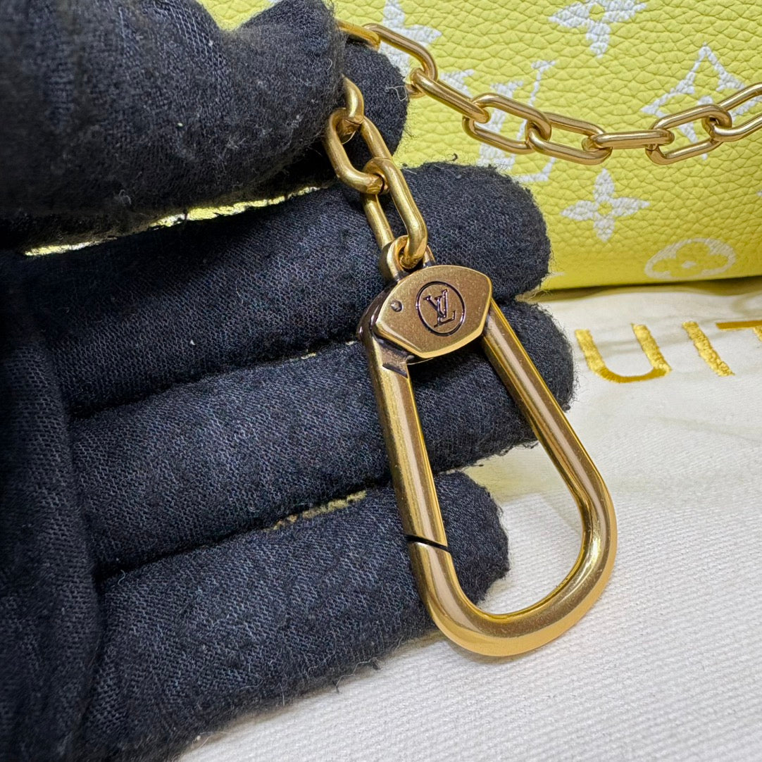 Louis Vuitton Speedy Bandoulière 30 Bag Yellow