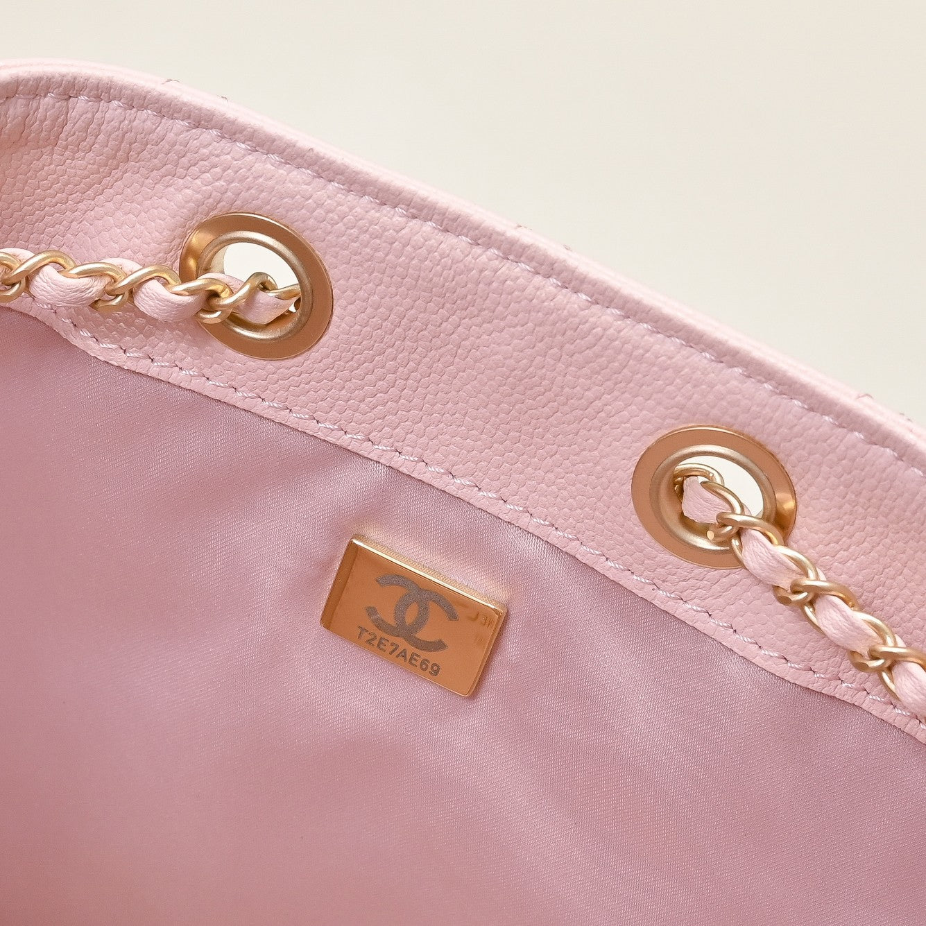 Chanel Hobo 25c Pink Handbag