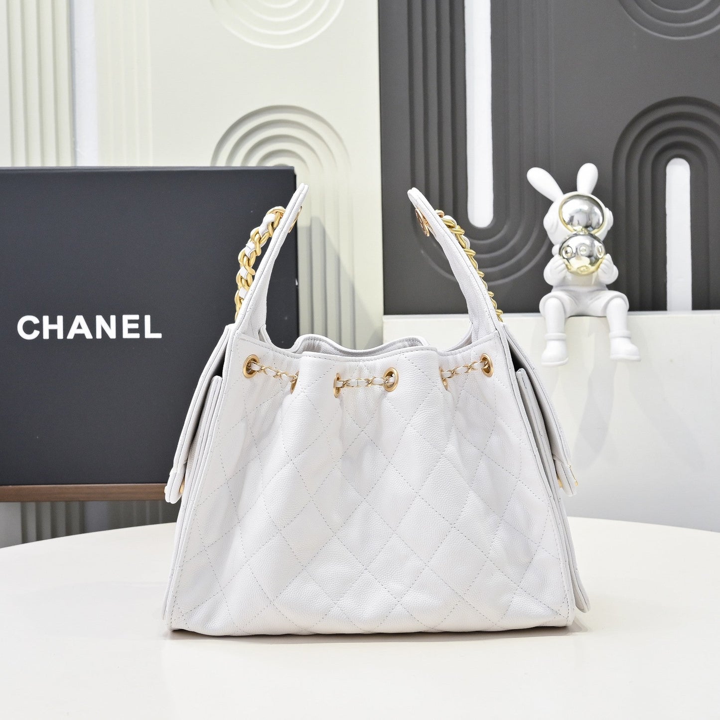 Chanel Hobo 25c White Handbag