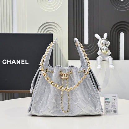 Chanel Hobo 25c Light Gray Handbag