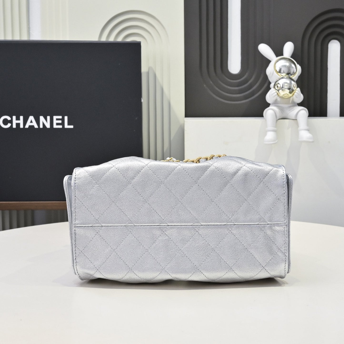 Chanel Hobo 25c Light Gray Handbag