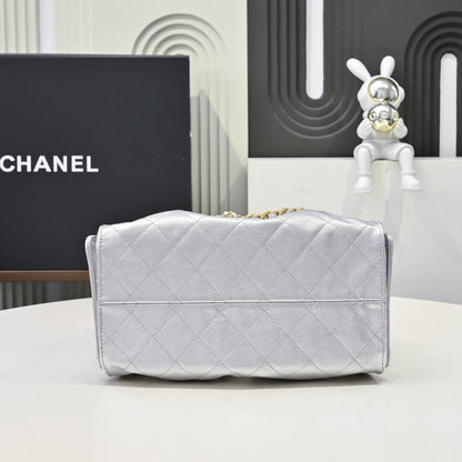 Chanel Hobo 25c Light Gray Handbag