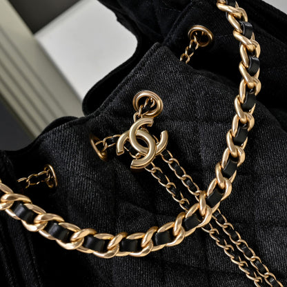 Chanel Hobo 25c Handbag